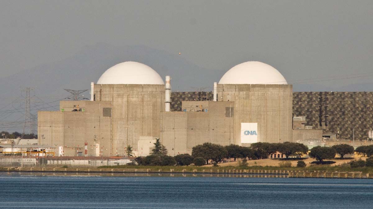 UGT FICA traslada a Pedro Sánchez su preocupación por el futuro de la Central Nuclear de Almaraz